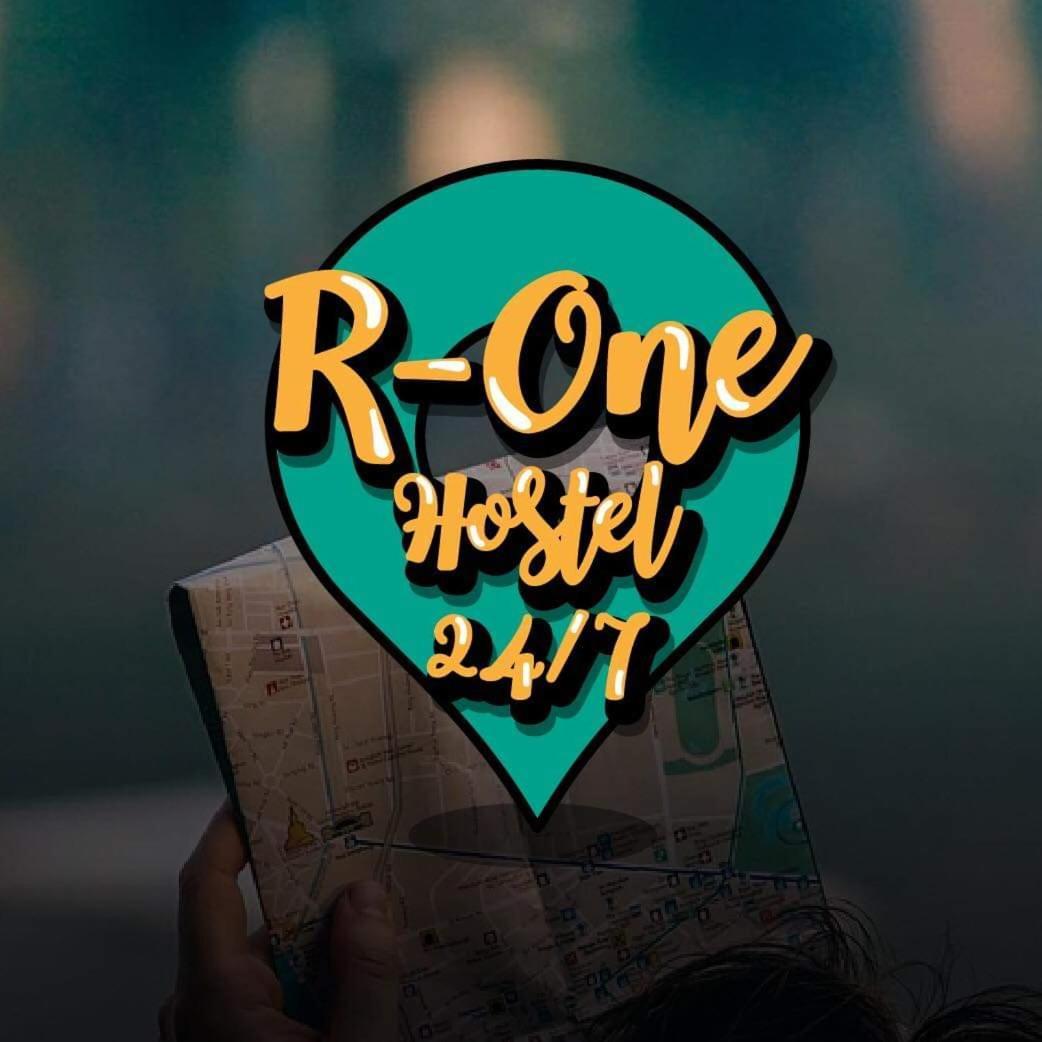 Отель R-One 24/7 Бангкок Экстерьер фото